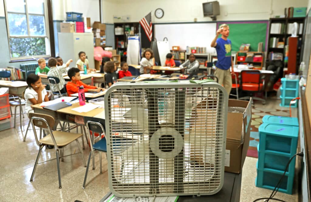 Extreme Heat Is Making Schools Hotter—and Learning Harder – Inside Climate News