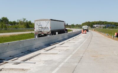 Wireless EV Charging Would Go Perfectly With Solar Highways – CleanTechnica